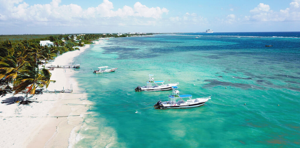 aguas cristalinas de mahahual